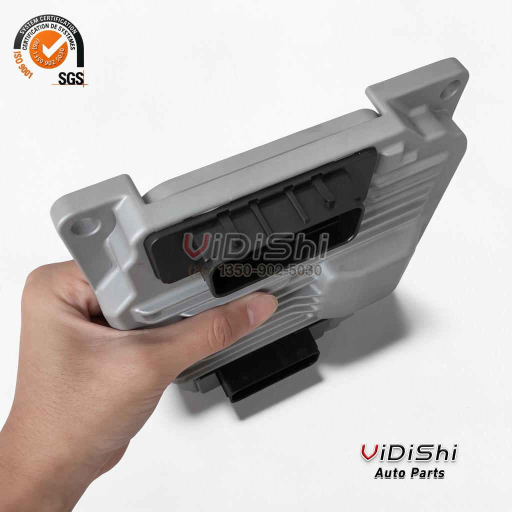 Auto‑parts warranty policy banner, material and workmanship defect coverage, file claim via email with order info and photos